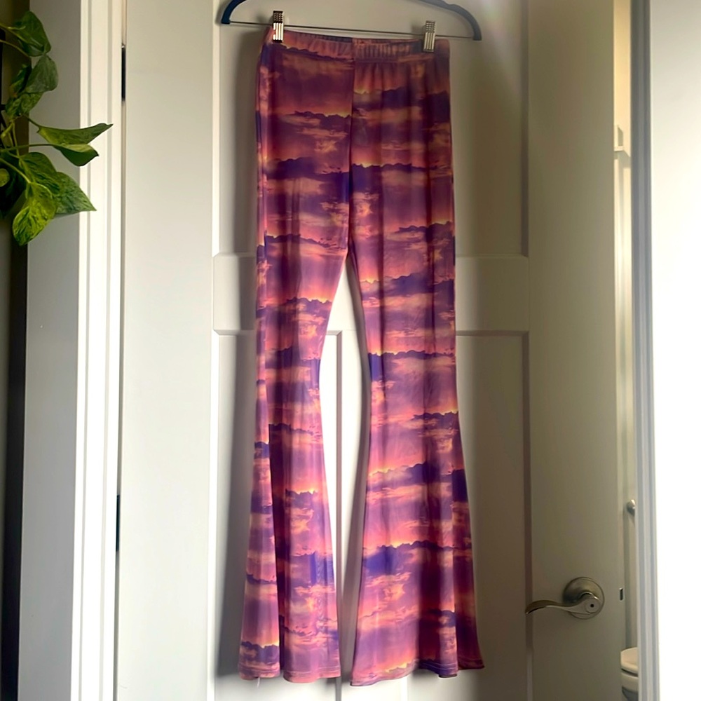 UO Sunset Mesh Flares